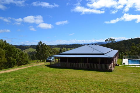 Fosterton Lodge - Tourism Brisbane 0