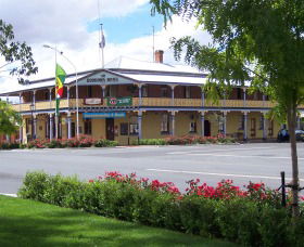 The Boorowa Hotel - Brisbane 4u 0