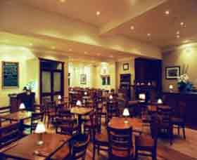 Gardners Inn Hotel - Tourism Brisbane 0
