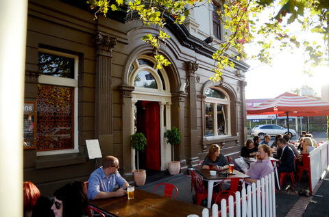 Doutta Galla Hotel - Tourism Brisbane 1