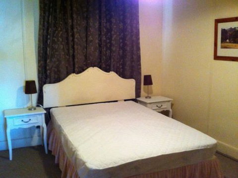 Eleven From The Left - Tourism Brisbane 5