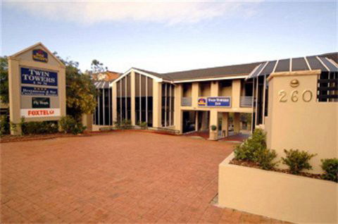 Twin Towers Inn - Tourism Brisbane 1
