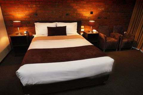 Ploughmans Motor Inn - Brisbane 4u 1