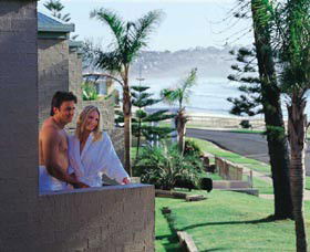 Mollymook Shores By The Sea - Tourism Brisbane 0