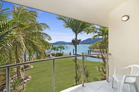 Hinchinbrook Marine Cove Motel - Tourism Brisbane 1