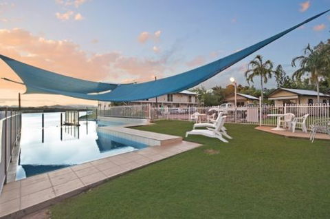 Hinchinbrook Marine Cove Motel - Tourism Brisbane 9