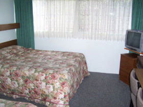 Midvalley  Motel - Tourism Brisbane 0
