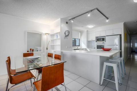 Pacific Beach Resort - Brisbane Tourism 20