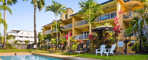 The York Beachfront Holiday Apartments - Tourism Brisbane 5