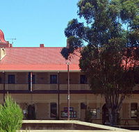 Peterborough Railway Hotel - Tourism Brisbane