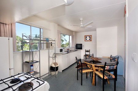 Ambassador Motor Inn Brisbane - Brisbane 4u 2