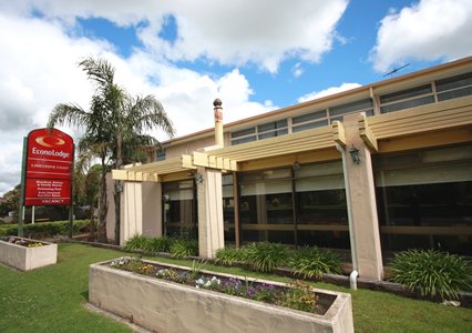 Econo Lodge Limestone Coast - Tourism Brisbane 0