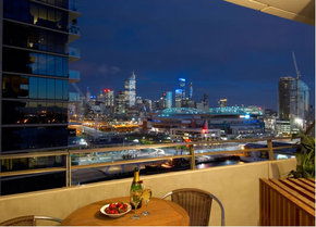 Apartments @ Docklands - Brisbane 4u 1