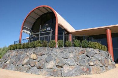Turners Vineyard - Brisbane 4u 0
