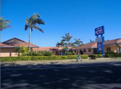 Twin Pines Motel - Brisbane Tourism 0