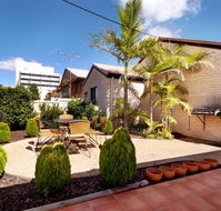 Asters On James Motor Inn - Tourism Brisbane