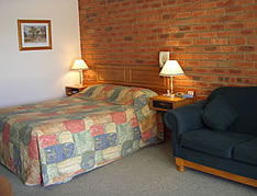 Australian Settlers Motor Inn - Tourism Brisbane 0