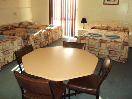 Leongatha Motel - Brisbane Tourism 1