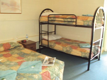 Leongatha Motel - Brisbane Tourism 2