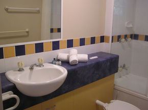 Nautilus Holiday Apartments - Tourism Brisbane 5