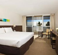Mercure Hotel Harbourside Cairns - Tourism Brisbane