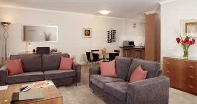 Ringwood Royale Apartment Hotel - Brisbane Tourism 0