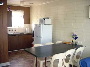 Wool Bay Holiday Units - Tourism Brisbane 0