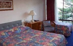 Boat Harbour Motel & Anchorage Restaurant - Brisbane Tourism 3