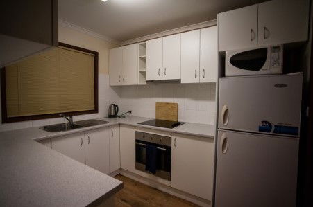 Millies Guesthouse & Serviced Apartments - Tourism Brisbane 1