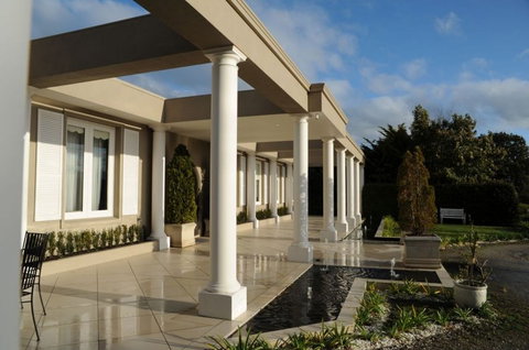 Norwood House Motel & Reception Centre - Tourism Brisbane 0