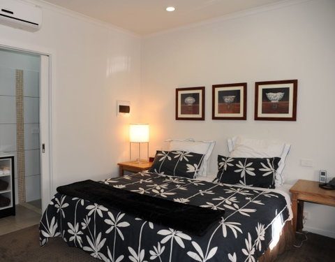 Norwood House Motel & Reception Centre - Tourism Brisbane 2