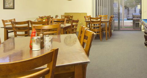 Rosebud Motel - Brisbane Tourism 1