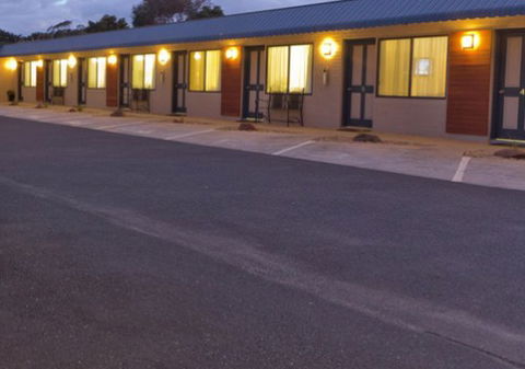Rosebud Motel - Brisbane Tourism 3