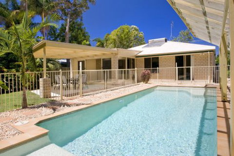 Sunshine Coast Escape - Tourism Brisbane 1