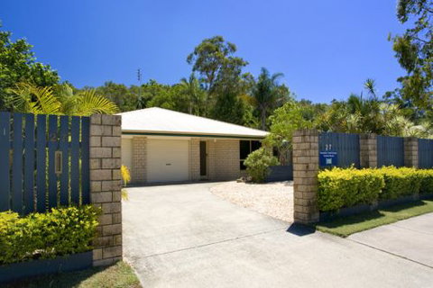 Sunshine Coast Escape - Tourism Brisbane 2