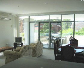 Jennys Court Apartments - Brisbane Tourism 0