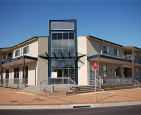 Centrepoint Apartments Griffith - Tourism Brisbane 0
