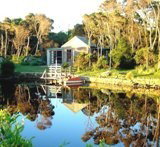Stanley Lakeside Spa Cabins - Tourism Brisbane 1