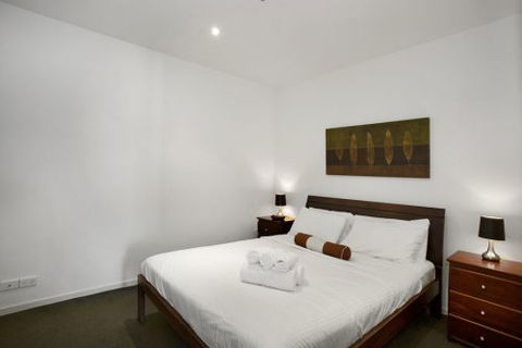 Astra Apartments Melbourne CBD - Brisbane 4u 1