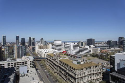Astra Apartments Melbourne CBD - Brisbane 4u 4