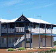 Sur La Mer on The Beach - Tourism Brisbane