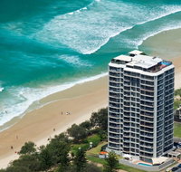 Golden Sands On Main Beach - Tourism Brisbane