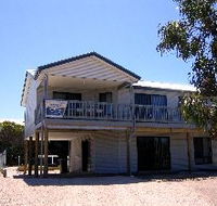 Acacia Beach House - Tourism Brisbane