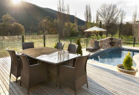 Alpine Valley Getaways - Tourism Brisbane 0