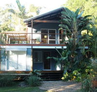 Coochiemudlo Island Family Beach House - Tourism Brisbane