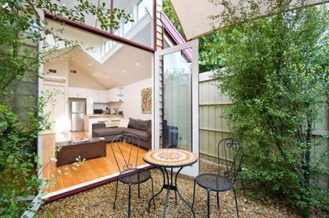 Port Melbourn Cottage - Stay Innercity - Brisbane Tourism 3