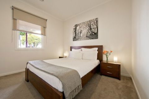 Port Melbourn Cottage - Stay Innercity - Brisbane Tourism 4