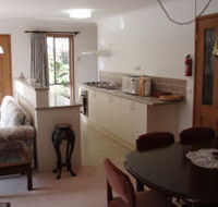 Adrienne's Place On Hill - Tourism Brisbane