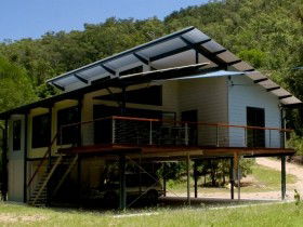 Creek Valley Rainforest Retreat - Tourism Brisbane 0