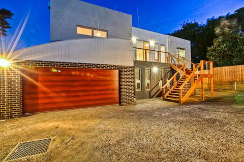 MORNINGTON PENINSULA ACCOMMODATION BEACH HOUSE - Tourism Brisbane 0